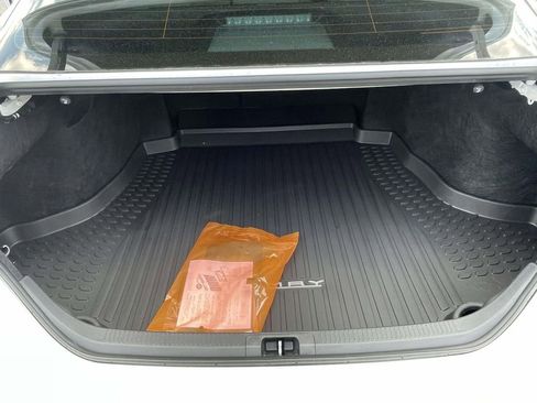 Used 2026 Toyota Camry SE image 7