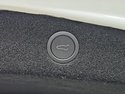 Used 2025 Tesla Model 3 RWD image 36