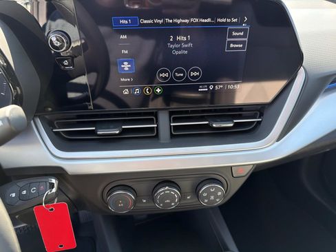 New 2026 Chevrolet Trax LS w/ LS Convenience Package FWD image 7