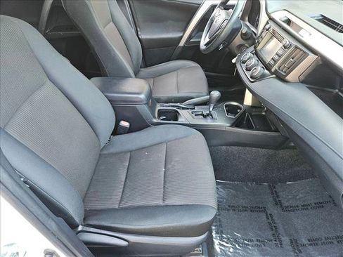Used 2018 Toyota RAV4 LE w/ All Weather Liner Package FWD image 25