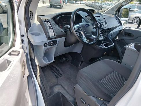 Used 2018 Ford Transit 250 130 Low Roof RWD image 10