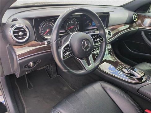 Used 2019 Mercedes-Benz E 300 image 10