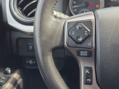 Used 2023 Toyota Tacoma SR5 AWD/4WD image 18