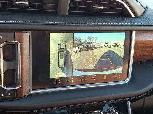 Used 2023 GMC Yukon Denali Ultimate image 20