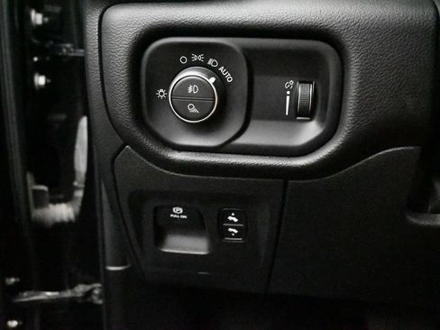 Used 2023 RAM 1500 Big Horn AWD/4WD image 20