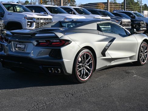 Used 2024 Chevrolet Corvette Stingray Premium Conv w/ Z51 Performance Package image 12