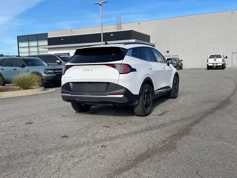 New 2026 Kia Sportage EX w/ EX Panorama Roof Package image 8
