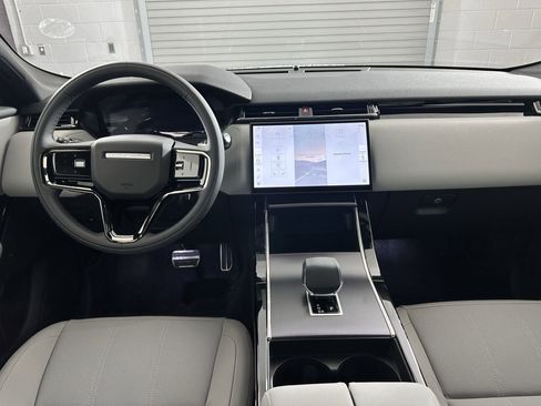 New 2026 Land Rover Range Rover Velar Dynamic SE image 13