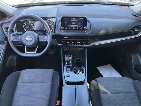 Certified 2023 Nissan Rogue SV image 9