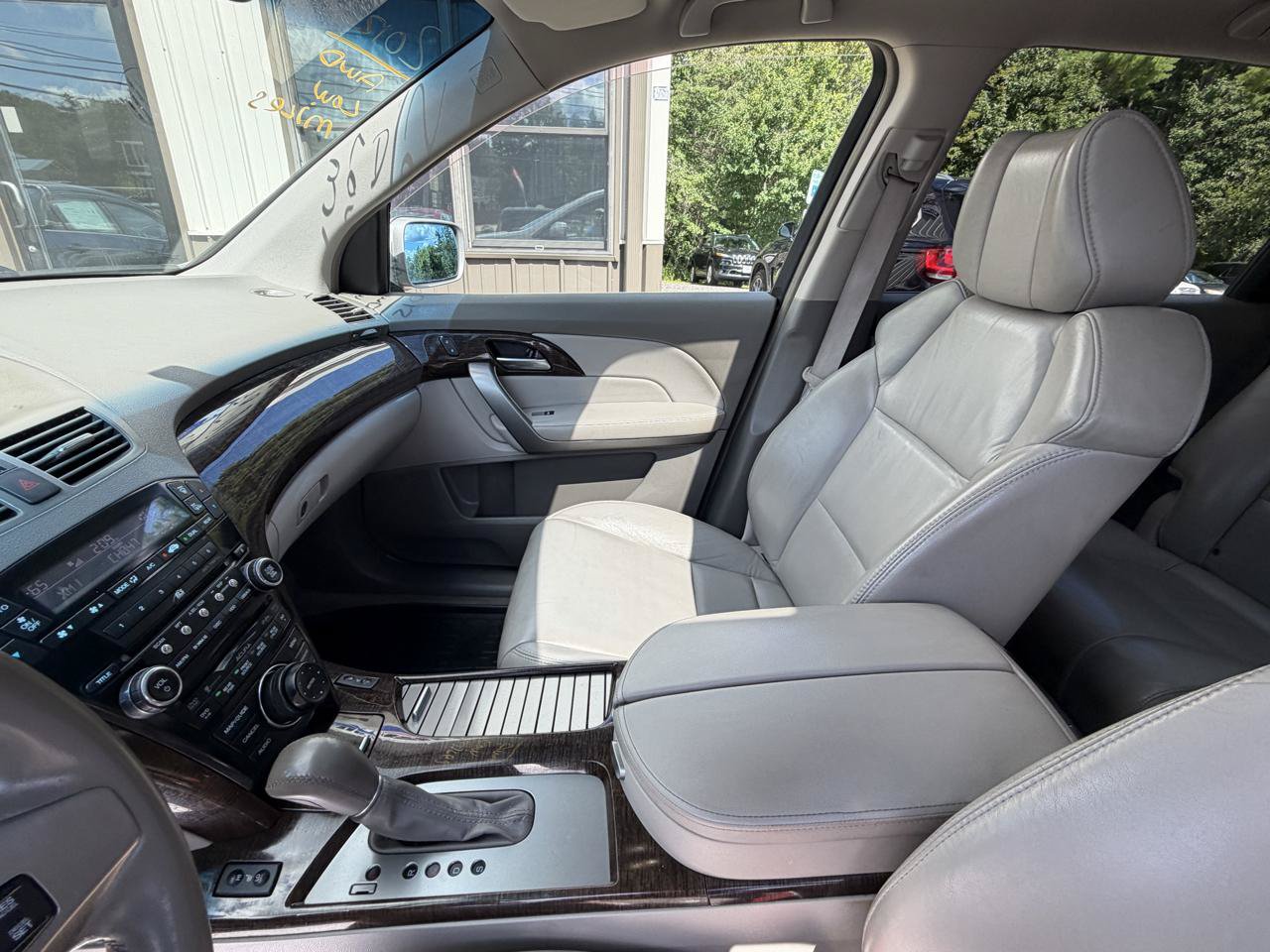 Used 2012 Acura MDX w/ Tech & Entertainment Pkg AWD/4WD image 18
