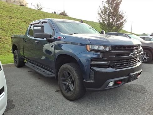 Used 2021 Chevrolet Silverado 1500 LT Trail Boss w/ Convenience Package II AWD/4WD image 10
