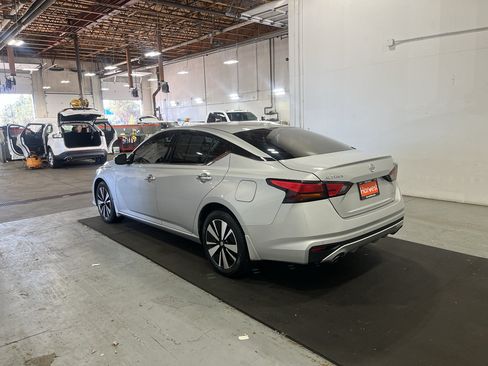 Used 2020 Nissan Altima 2.5 SL AWD/4WD image 8