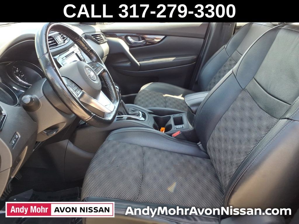 Used 2022 Nissan Rogue Sport SV w/ Technology Package AWD/4WD image 19