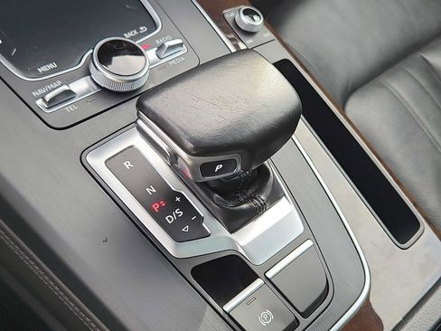 Used 2019 Audi Q5 2.0T Premium Plus w/ Premium Plus Package image 14