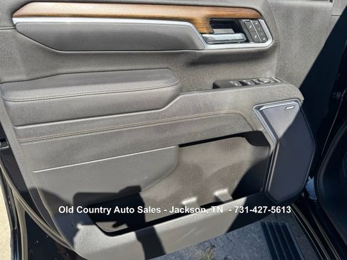 Used 2025 Chevrolet Silverado 2500 High Country w/ Midnight Edition image 57