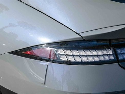 Certified 2024 Hyundai Ioniq 6 Limited image 8