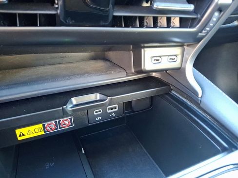 Used 2025 Lexus RX 350 Premium image 25