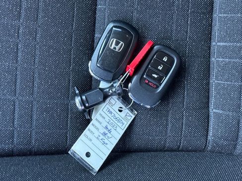 Certified 2023 Honda HR-V LX image 28