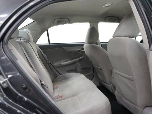 Used 2010 Toyota Corolla LE FWD image 12