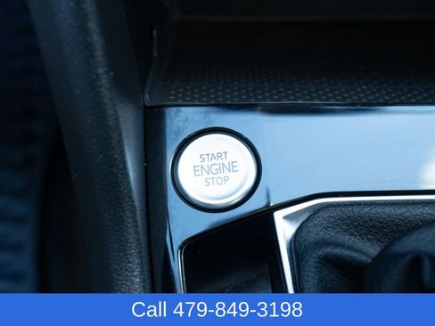 Used 2022 Volkswagen Taos SEL image 20