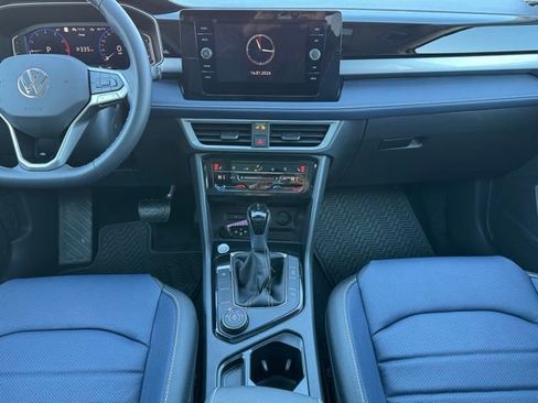 New 2026 Volkswagen Taos SEL AWD/4WD image 15