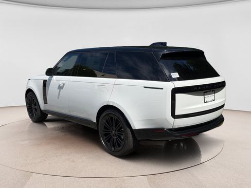 New 2027 Land Rover Range Rover Long Wheelbase SE AWD/4WD image 3