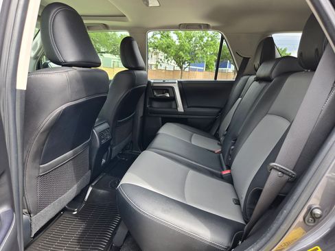 Used 2023 Toyota 4Runner SR5 Premium w/ Moonroof Package RWD image 15