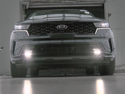 Used 2021 Kia Sorento EX FWD image 4
