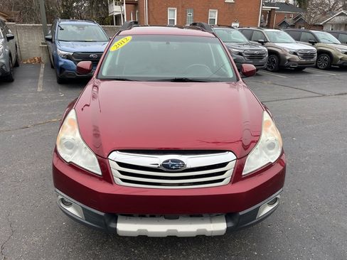 Used 2012 Subaru Outback 3.6R Limited w/ Moonroof Pkg image 2