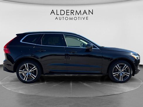 Used 2018 Volvo XC60 T5 Momentum w/ Convenience Package AWD/4WD image 6