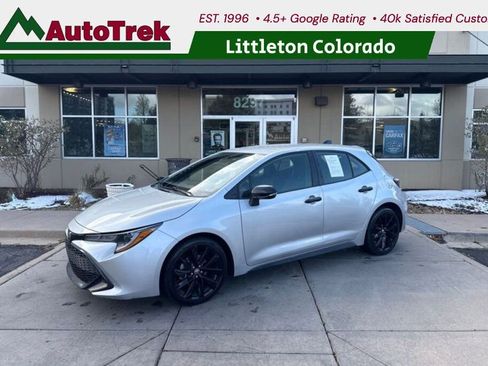Used 2022 Toyota Corolla SE FWD image 1