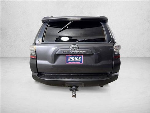 Used 2022 Toyota 4Runner SR5 RWD image 4
