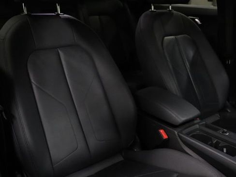 Used 2020 Audi Q3 2.0T Premium w/ Convenience Package AWD/4WD image 26