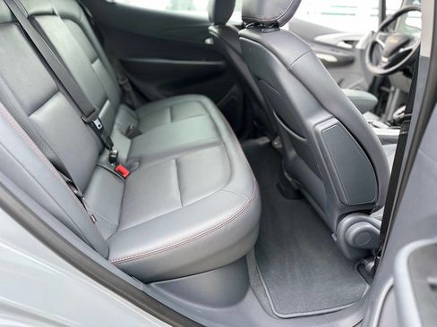 Used 2019 Chevrolet Bolt Premier w/ Infotainment Package image 11