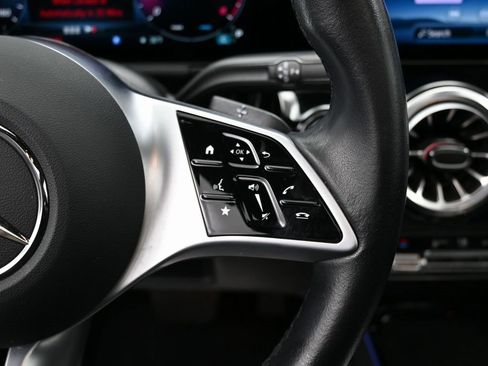 Used 2024 Mercedes-Benz GLA 250 4MATIC image 23