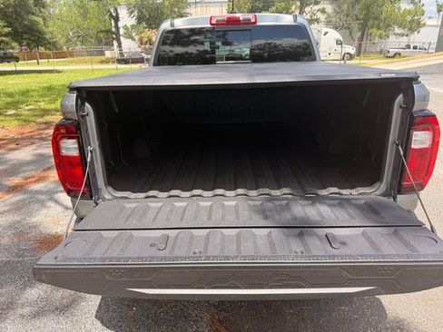 Used 2025 GMC Canyon Elevation w/ Convenience Package AWD/4WD image 18