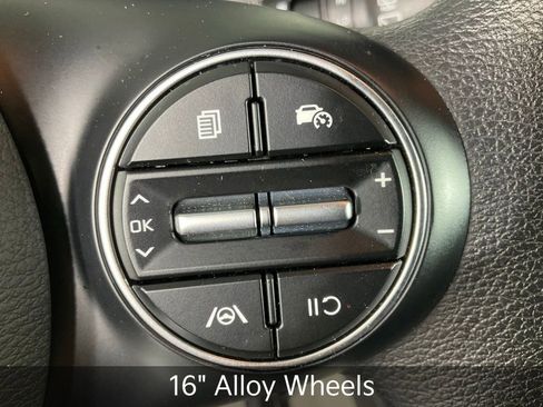 Certified 2023 Kia Soul LX image 22