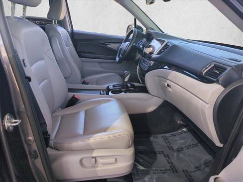 Used 2018 Honda Ridgeline RTL-E image 21