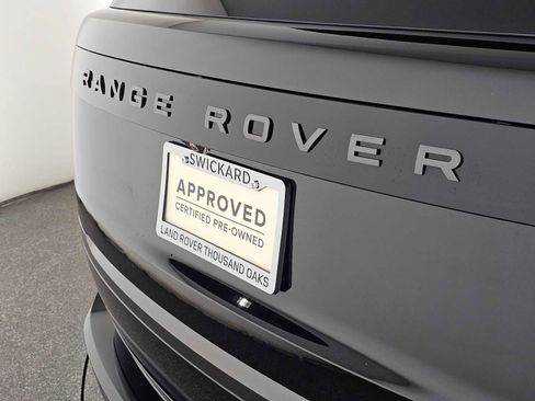 Used 2024 Land Rover Range Rover Long Wheelbase SE image 14
