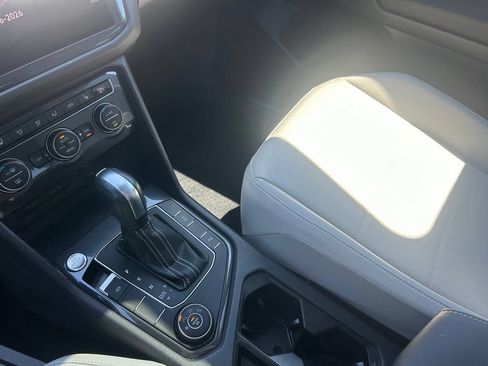 Used 2021 Volkswagen Tiguan SE R-Line AWD/4WD image 13