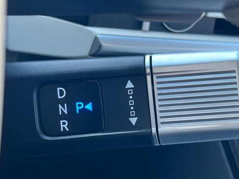 Used 2024 Hyundai Santa Fe SEL image 24