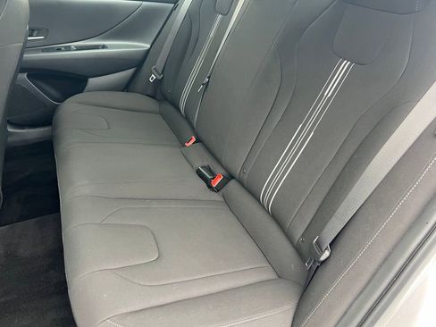 Used 2024 Hyundai Elantra SEL image 12