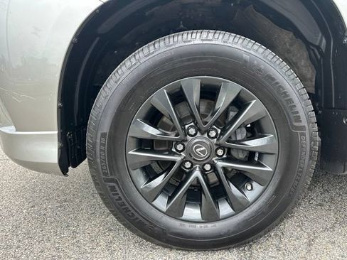 Used 2022 Lexus GX 460 Premium w/ Premium Plus Package AWD/4WD image 9