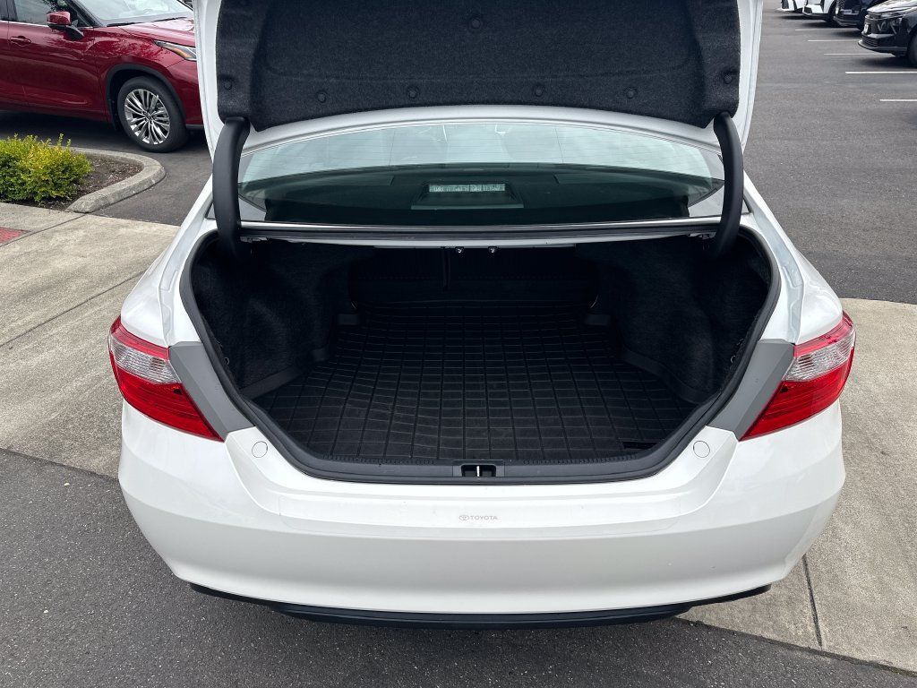 Certified 2017 Toyota Camry XSE w/ Moonroof Package FWD image 26