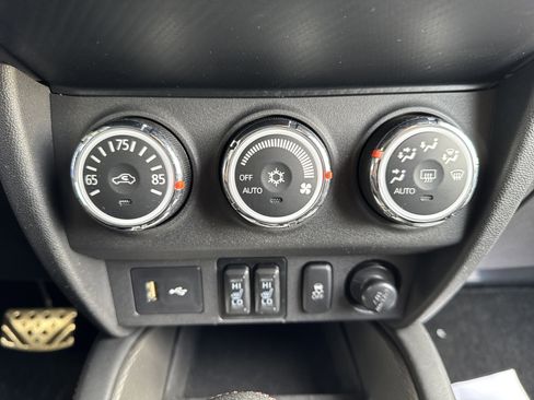Used 2018 Mitsubishi Outlander Sport LE AWD/4WD image 15