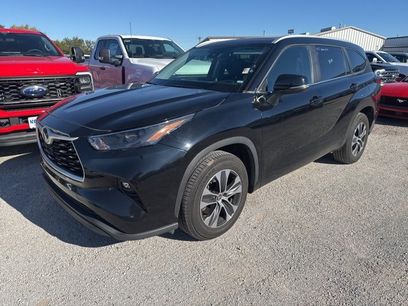 Used 2024 Toyota Highlander XLE