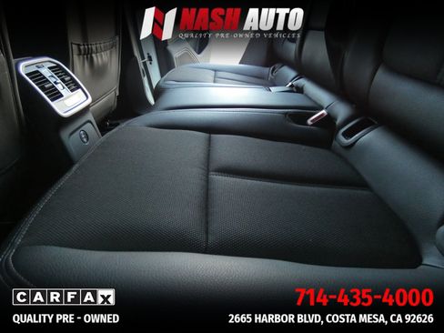 Used 2024 Porsche Macan AWD/4WD image 44