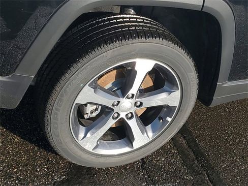 New 2025 Jeep Grand Cherokee L Limited w/ Trailer Tow Package image 5