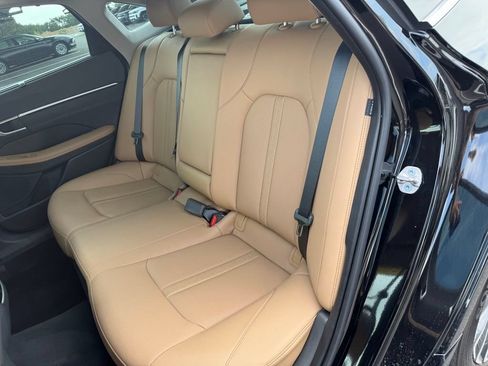 Certified 2025 Hyundai Sonata Limited FWD image 22