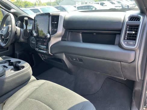 Used 2026 RAM 2500 Big Horn AWD/4WD image 30